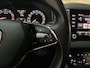Skoda Karoq 1.5 TSI 150pk DSG ACT Business Edition Adaptive Cruise Navigatie Navigatie Parkeersensoren