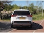 Toyota RAV4 2.5 Hybrid AWD Active | Camera | Trekhaak 1650 trek gewicht | Apple Carplay | Navi | Cruise Control | NL-Auto |