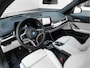 BMW IX2 eDrive20 - M-Sport Pro - M Compound Rem - Trekhaak - Memoryzetel - Head-up