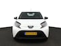 Toyota Aygo X 1.0 VVT-i MT Play | Adaptive Cuise Control | Achteruitrijcamera | Airco | Apple Carplay | Android Auto |