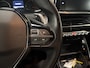 Peugeot 2008 1.2 PureTech Active Pack AUTOMAAT AIRCO CRUISE CONTROLE LM VELGEN HOGE INSTAP APPLE CARPLAY ANDROID AUTO DEALER ONDERHOUDEN 12 MAANDEN GARANTIE ZEER MOOIE AUTO