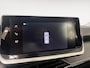 Peugeot 2008 1.2 PureTech Active Pack AUTOMAAT AIRCO CRUISE CONTROLE LM VELGEN HOGE INSTAP APPLE CARPLAY ANDROID AUTO DEALER ONDERHOUDEN 12 MAANDEN GARANTIE ZEER MOOIE AUTO