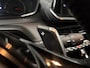 Peugeot 2008 1.2 PureTech Active Pack AUTOMAAT AIRCO CRUISE CONTROLE LM VELGEN HOGE INSTAP APPLE CARPLAY ANDROID AUTO DEALER ONDERHOUDEN 12 MAANDEN GARANTIE ZEER MOOIE AUTO