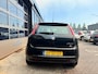 Fiat Punto Grande 1.4 Edizione Prima Airco Zeer nette auto riem is vervangen!!