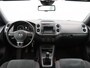 Volkswagen Tiguan 1.4 TSi R-Line Edition 125 Pk | Panoramadak | Trekhaak | Camera | Cruise Control | Climatronic | Navigatie | 18 Inch