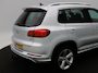 Volkswagen Tiguan 1.4 TSi R-Line Edition 125 Pk | Panoramadak | Trekhaak | Camera | Cruise Control | Climatronic | Navigatie | 18 Inch