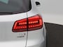 Volkswagen Tiguan 1.4 TSi R-Line Edition 125 Pk | Panoramadak | Trekhaak | Camera | Cruise Control | Climatronic | Navigatie | 18 Inch
