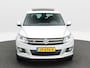 Volkswagen Tiguan 1.4 TSi R-Line Edition 125 Pk | Panoramadak | Trekhaak | Camera | Cruise Control | Climatronic | Navigatie | 18 Inch