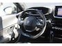 Peugeot e-2008 EV GT 54 kWh | Incl. 12 maanden garantie | SOH 97% | Warmtepomp | Achteruitrijcamera | Parkeersensoren | Apple carplay/Android auto | Cruise control | Climate control | Navigatie | Airco | Lichtmetalen velgen