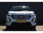 Peugeot e-2008 EV GT 54 kWh | Incl. 12 maanden garantie | SOH 97% | Warmtepomp | Achteruitrijcamera | Parkeersensoren | Apple carplay/Android auto | Cruise control | Climate control | Navigatie | Airco | Lichtmetalen velgen