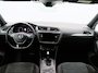 Volkswagen Tiguan 1.5 TSi 150 Pk Automaat Highline Business R | Trekhaak | Panoramadak | Stoelverwarming | Adaptive Cruise | Camera | CarPlay | Navigatie | 19 Inch