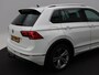 Volkswagen Tiguan 1.5 TSi 150 Pk Automaat Highline Business R | Trekhaak | Panoramadak | Stoelverwarming | Adaptive Cruise | Camera | CarPlay | Navigatie | 19 Inch