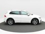Volkswagen Tiguan 1.5 TSi 150 Pk Automaat Highline Business R | Trekhaak | Panoramadak | Stoelverwarming | Adaptive Cruise | Camera | CarPlay | Navigatie | 19 Inch