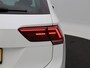 Volkswagen Tiguan 1.5 TSi 150 Pk Automaat Highline Business R | Trekhaak | Panoramadak | Stoelverwarming | Adaptive Cruise | Camera | CarPlay | Navigatie | 19 Inch