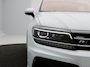 Volkswagen Tiguan 1.5 TSi 150 Pk Automaat Highline Business R | Trekhaak | Panoramadak | Stoelverwarming | Adaptive Cruise | Camera | CarPlay | Navigatie | 19 Inch