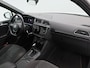 Volkswagen Tiguan 1.5 TSi 150 Pk Automaat Highline Business R | Trekhaak | Panoramadak | Stoelverwarming | Adaptive Cruise | Camera | CarPlay | Navigatie | 19 Inch
