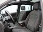 Volkswagen Tiguan 1.5 TSi 150 Pk Automaat Highline Business R | Trekhaak | Panoramadak | Stoelverwarming | Adaptive Cruise | Camera | CarPlay | Navigatie | 19 Inch