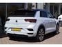Volkswagen T-Roc 1.5 TSI 150pk DSG Sport Business R-line | Trekhaak | Camera | Elektr. Achterklep | Navigatie | PDC