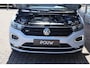 Volkswagen T-Roc 1.5 TSI 150pk DSG Sport Business R-line | Trekhaak | Camera | Elektr. Achterklep | Navigatie | PDC