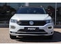 Volkswagen T-Roc 1.5 TSI 150pk DSG Sport Business R-line | Trekhaak | Camera | Elektr. Achterklep | Navigatie | PDC
