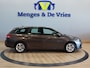 Peugeot 308 SW 1.2 PureTech Blue Lease Premium Airco ECC | Trekhaak | Parkeer Sensoren | Navigatie | Cruise Control | Isofix | NAP | Apple Carplay