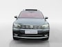 Volkswagen Tiguan Allspace 1.5 TSI Highline Business R 7p. | Automaat | Schuif-Kantel Dak | Digital Dashboard | Camera | Stoelverwarming | Climate Control | Cruise Control | Apple Carplay/Android Auto | DAB | Navigatie | Parkeersensoren