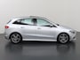 Mercedes-Benz B-klasse 180 Business Solution AMG | Panoramadak | Trekhaak | Stoelverwarming | Widescreen |