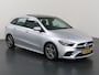 Mercedes-Benz B-klasse 180 Business Solution AMG | Panoramadak | Trekhaak | Stoelverwarming | Widescreen |