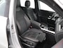 Mercedes-Benz B-klasse 180 Business Solution AMG | Panoramadak | Trekhaak | Stoelverwarming | Widescreen |