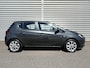 Opel Corsa 1.4 90pk Favourite | Apple carplay | Parkeersensoren achter | Navigatiesysteem | Start & Stop systeem | Cruise control | Metallic lak | Trekhaak afneembaar |
