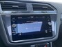 Volkswagen Tiguan 1.4 TSI eHybrid 245PK R-Line Business / Fabrieksgarantie tm 18-01-2028 / Panoramadak / Black Style / Zwenkbare Trekhaak / Head-Up Display / 360 Camera