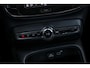 Volvo XC40 Recharge Core 70 kWh | Cruise Control | Parkeercamera | Navigatie | Stoel-/Stuurverwarming | Warmtepomp | Uitschuifbare Beensteunen |