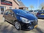 Renault Clio Estate 1.2 16V. Zeer netjes en luxe. O.a. pdc, stoelverwarming, LED, bluetooth, airco, cruise, etc. Prijs rijklaar !