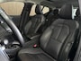 Volvo XC40 1.5 T3 Momentum 163 PK / Panorama dak / Navigatie full map / Lederen interieur / Cruise control / Climate control