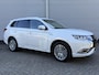 Mitsubishi Outlander 2.4 PHEV Intense+ | Schuif-/kanteldak | 4WD | Navigatie | Stoel/Stuurwielverwarming |