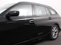 BMW 3-Serie Touring 320e Plug in Hybride Climate control Adaptive Cruise Control Parkeersensoren Navigatie LED Apple Carplay/ Android Auto Camera