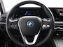 BMW 3-Serie Touring 320e Plug in Hybride Climate control Adaptive Cruise Control Parkeersensoren Navigatie LED Apple Carplay/ Android Auto Camera