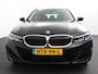 BMW 3-Serie Touring 320e Plug in Hybride Climate control Adaptive Cruise Control Parkeersensoren Navigatie LED Apple Carplay/ Android Auto Camera
