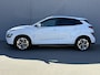 Hyundai Kona Electric EV Fashion 64 kWh / SOH 100% / Fabrieksgarantie t/m 3-2028 / Apple Carplay/Android Auto / Warmtepomp / Navigatie /
