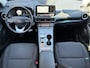 Hyundai Kona Electric EV Fashion 64 kWh / SOH 100% / Fabrieksgarantie t/m 3-2028 / Apple Carplay/Android Auto / Warmtepomp / Navigatie /