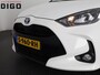 Toyota Yaris 1.5 HYBRIDE BI-TONE SPORT GARANTIE 6-2031 . ADAPTIEVE CRUISE CONTROL . DEALER ONDERHOUDEN . ACHTERUITRIJ CAMERA .