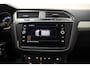 Volkswagen Tiguan 1.5 TSI ACT Comfortline Business Aut. [ Navigatie Adapt.cruise PDC Elek.klep ]