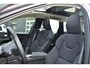 Volvo XC60 T6 Plug-in hybrid AWD Ultra Dark | Luchtvering | Panoramadak | Semi-elektrische trekhaak | 360 graden camera | Premium audio by Harman Kardon | BLIS | Keyless | Head-up display | Elektrische stoelen met geheugen