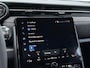 Lexus LBX 2WD | Achteruitrijcamera | Apple Carplay/Android Auto | Cruise control adaptief | Voorstoelen verwarmd | keyless entry/start |