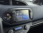 Toyota Yaris 1.5 Hybrid Bi-Tone | bi-tone | 16 inch velgen | Keyless entry |