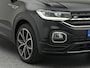 Volkswagen T-Cross R-Line 1.0 TSI 110 PK Automaat | LED | Adaptieve Cruise Control | DAB+ | Stoelverwarming | Achteruitrijcamera | 18 Inch Velgen |