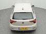 Volkswagen Polo 1.0 TSI Life 95 PK | LED | Navigatie Via Smartphone | Trekhaak | 18 Inch |