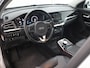 Kia Niro EV e-Niro DynamicLine 64 kWh | Trekhaak | 3-Fase | Warmtepomp | Navigatie | Cruise Control Adaptief | Parkeercamera |