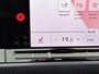 Volkswagen Golf 1.5 TSI Style | 131 PK Apple Carplay / Android Auto | Adaptief Cruise Control | Start & Stop | Stoelverwarming / Stuurverwarming | Climate Control | Navigatie