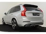 Volvo XC90 T8 TWIN ENGIN AWD R-DESIGN INTRO EDITION *VOL!* -PANO.DAK|BOWERS&WILKINS|GEVENT.LEDER+MASSAGE|LUCHTVERING|360°CAM|HEAD-UP DISP.|ADAP.LED|KEYLESS|PRIVACY.GLAS|TREKHAAK|22"